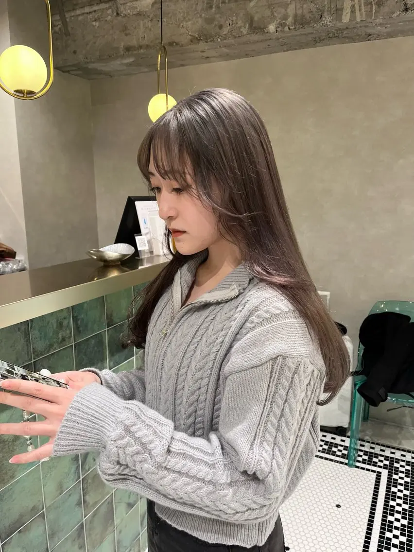 ロング カラー カット トリートメント 海外girl🤎 透明感ベージュmaoのヘアスタイル