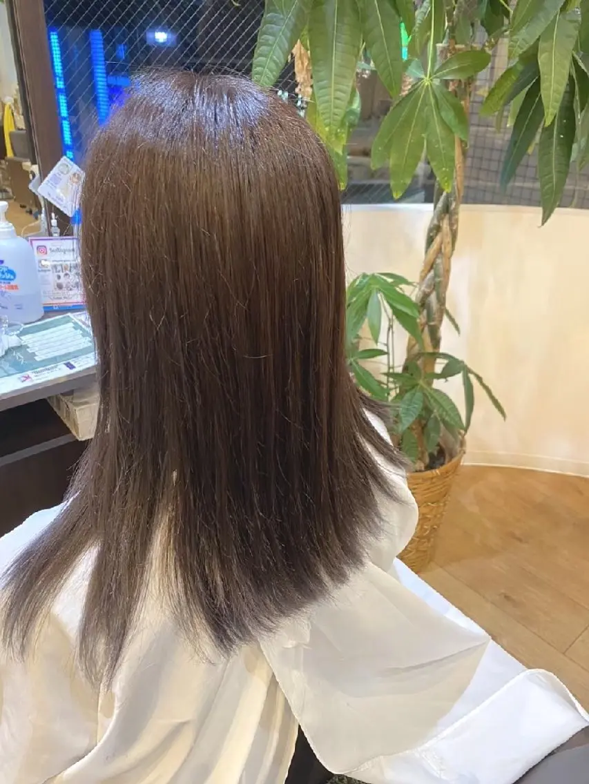 カラー ダブルカラー ソウワ ヒナコのヘアスタイル