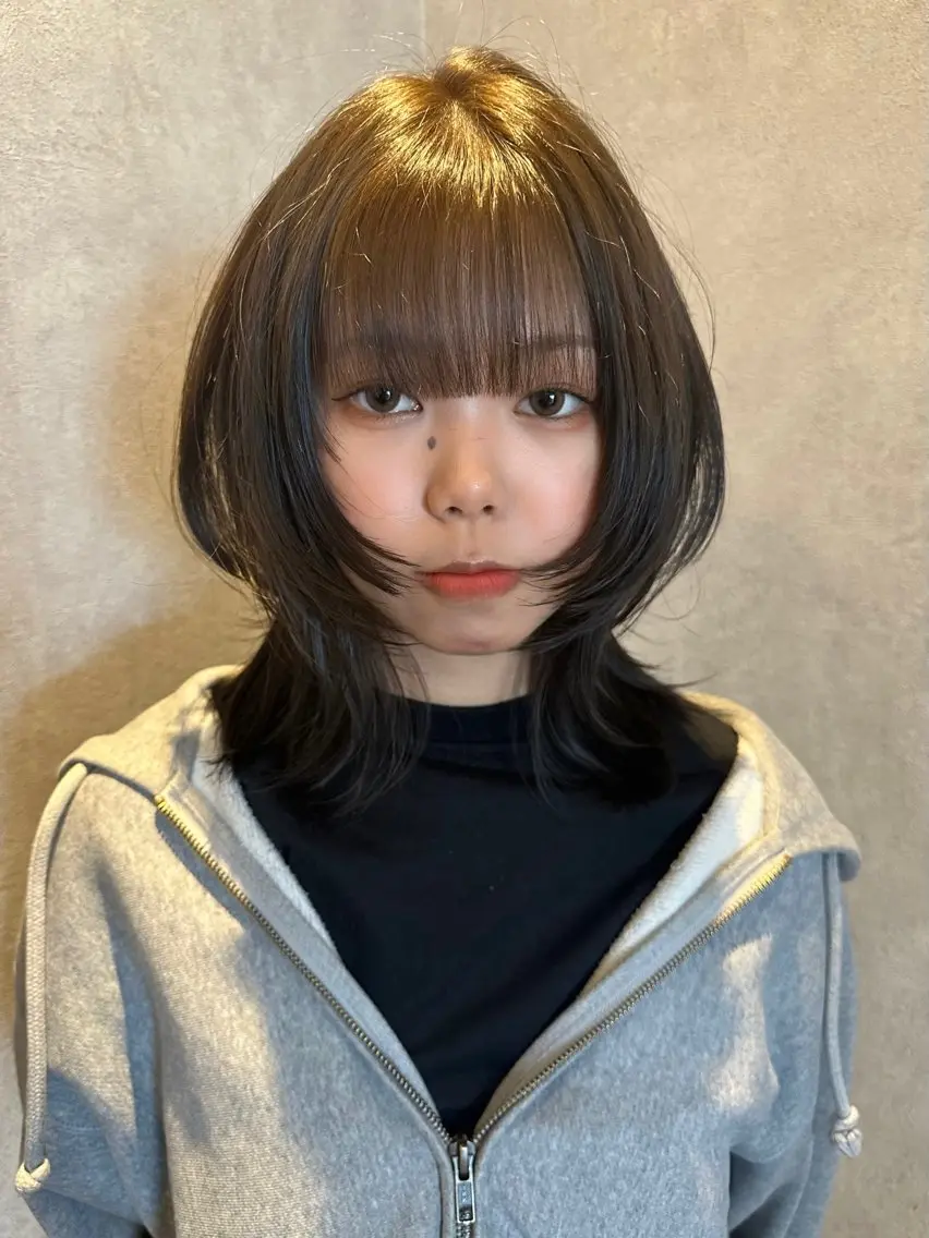 ミディアム カット ヘアカラー トリートメント レイヤー/ハッシュ 三好悠生のヘアスタイル