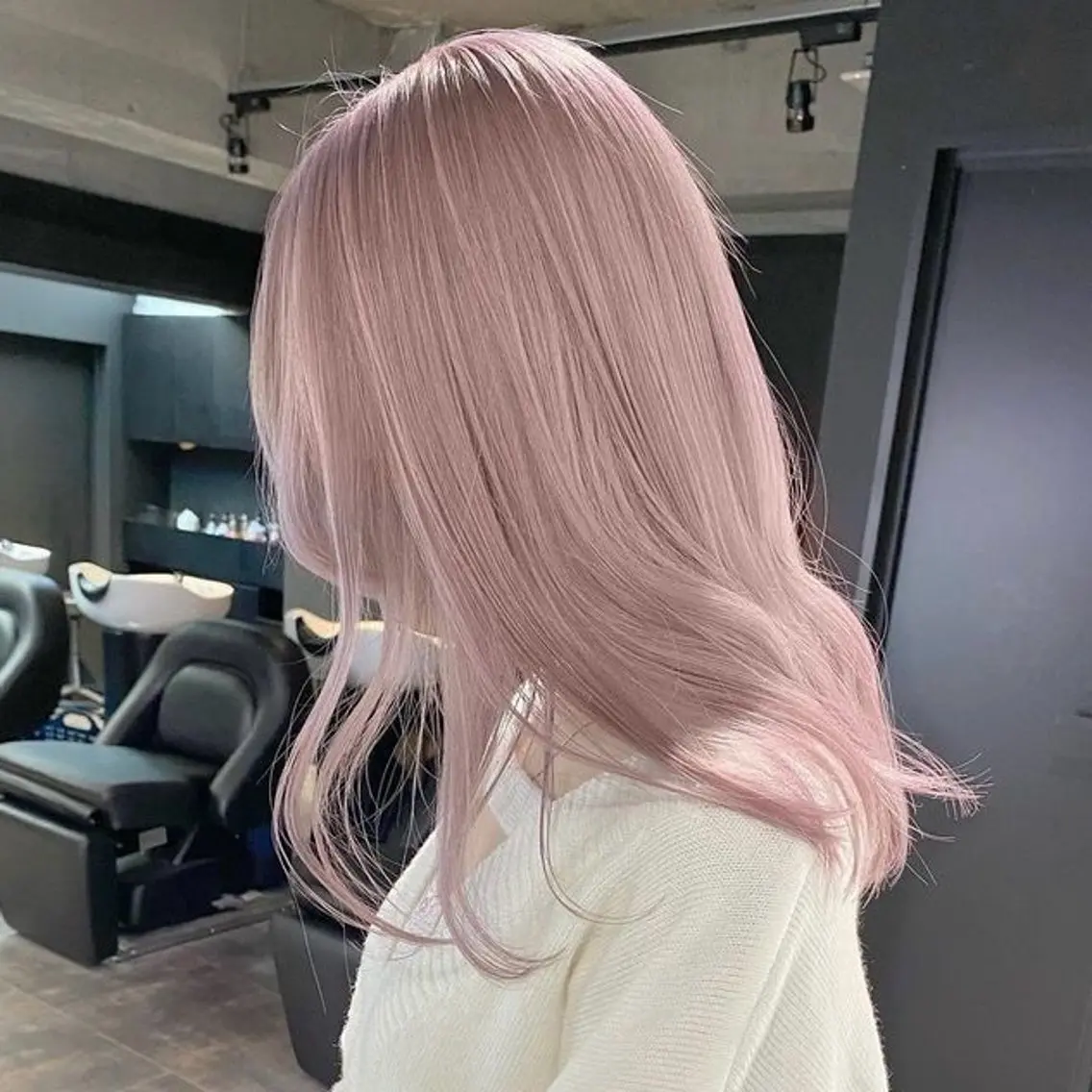 ロング カラー ヘアカラー 💫艶ハイトーン×髪 質改善💫リュウトのヘアスタイル