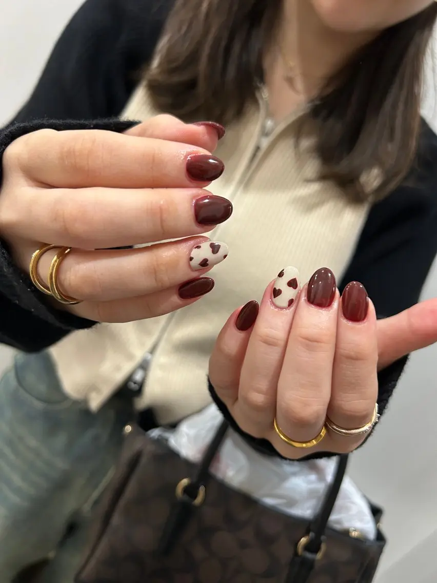 ワンカラー+2本アート🎨オフ有りの写真