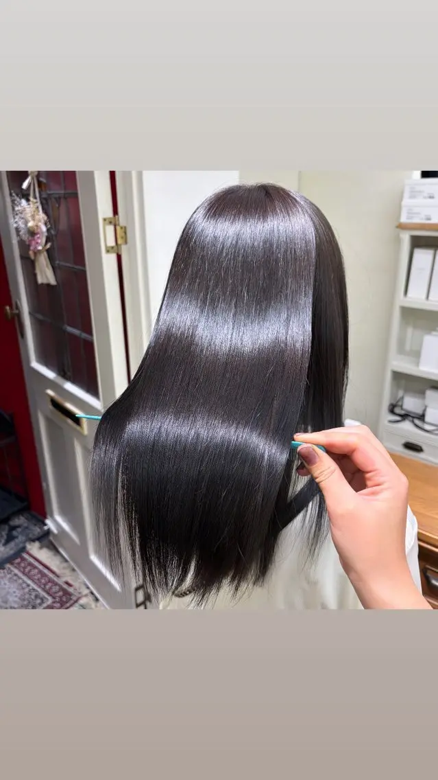ロング カラー アッシュ アッシュブラック 黒髪 ヘアカラー トリートメント ツヤ髪✨髪質 改善 渋谷 サワのヘアスタイル