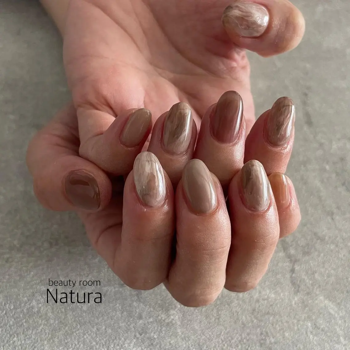 ネイル マツエク・マツパ アイブロウ ハンドネイル beautyroom Naturaのネイルデザイン