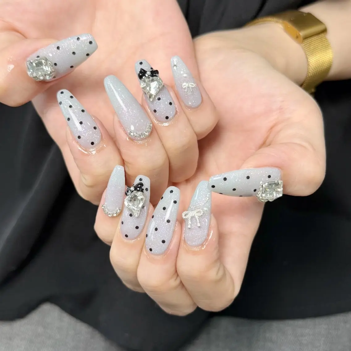 ネイル チークネイル フレンチネイル ジェルネイル ガーリー キラキラネイル ハンドネイル UM Nail Salonのネイルデザイン