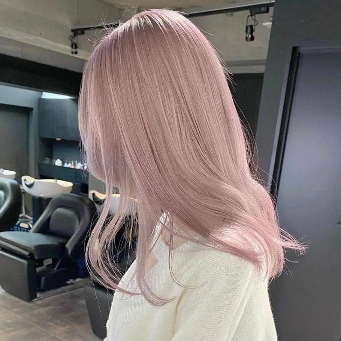 ロング カラー ヘアカラー 💫艶ハイトーン×髪 質改善💫リュウトのヘアスタイル