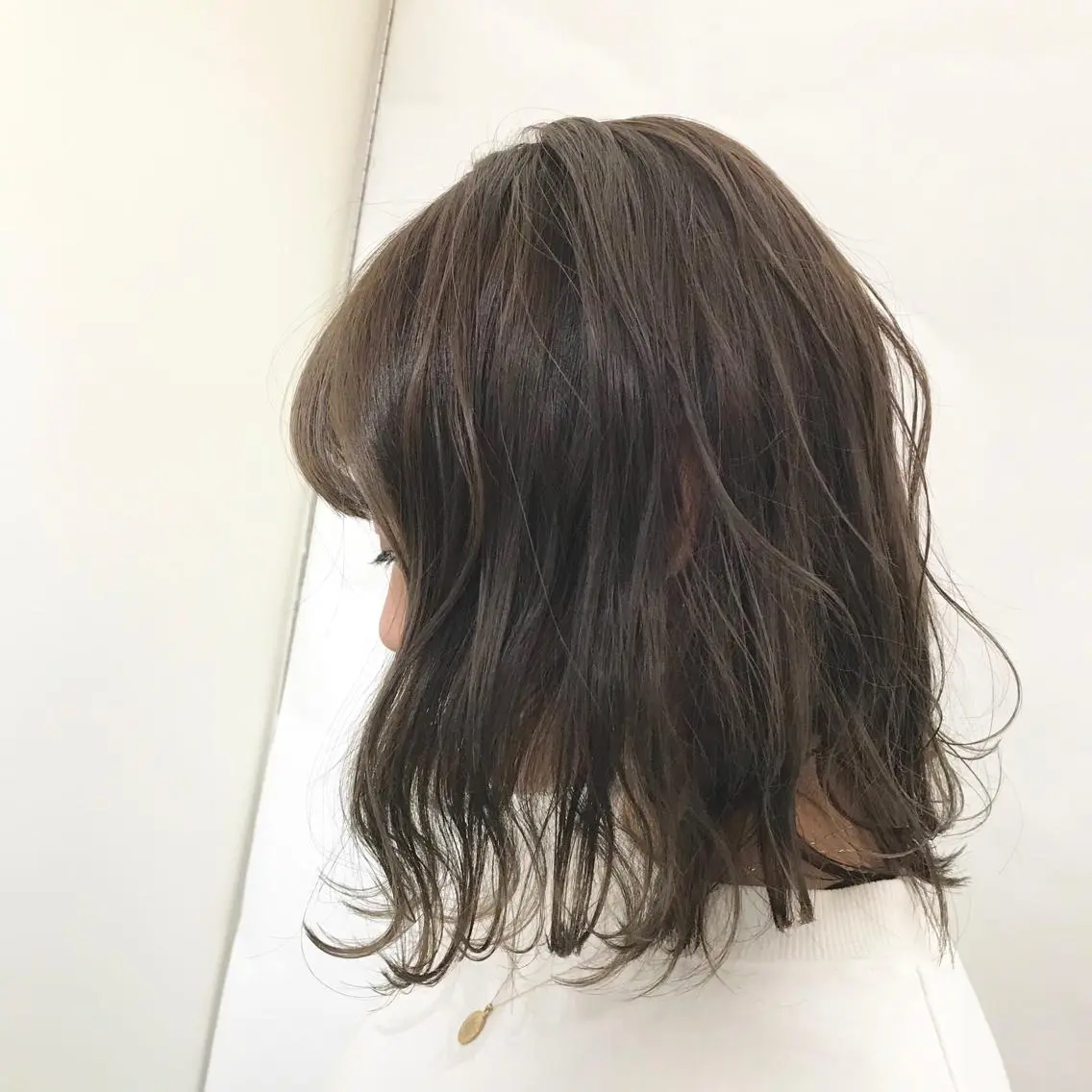 ショート カラー ベージュカラー 斉藤 未佳のヘアスタイル