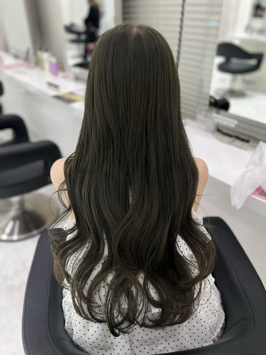 ロング カラー ダブルカラー オリーブカラー ヘアカラー トリートメント ヘッドスパ ヘアセット ブリーチなし特化 美容師💖SAE💖のヘアスタイル