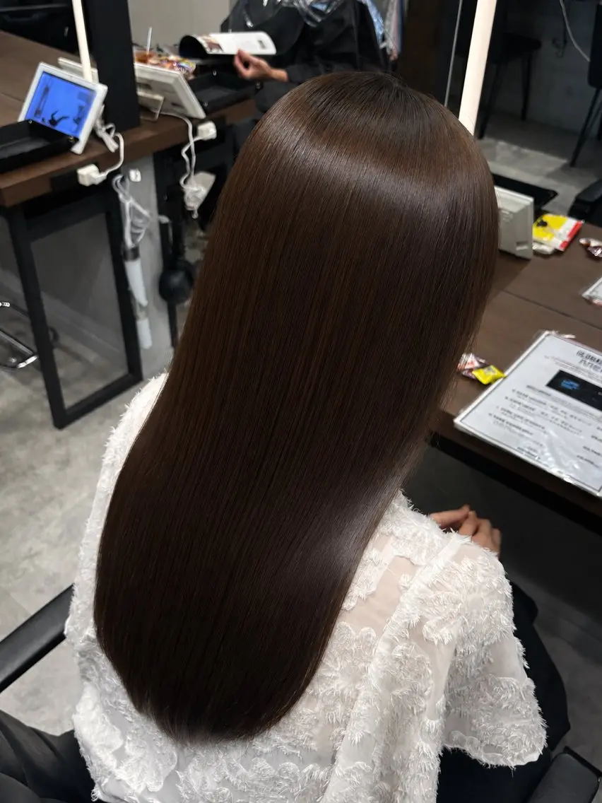 トリートメント 暗髪透明感🩵ྀི艶 カラー🦢みいのヘアスタイル