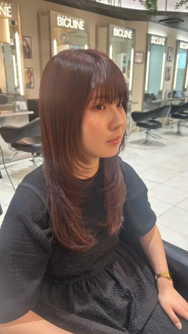 セミロング カット 🌼ハイトーン ちなつ🌼のヘアスタイル