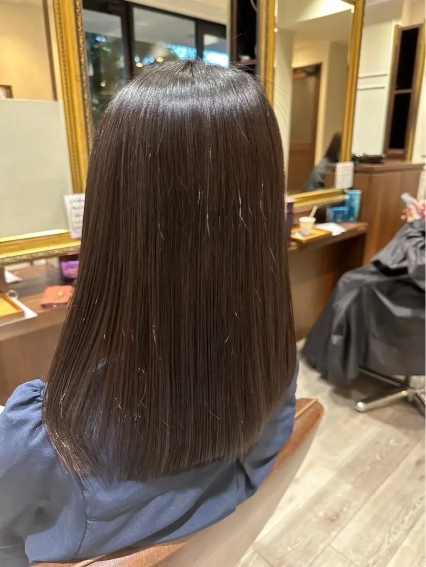 セミロング 縮毛矯正 🫧ナチュラル矯正 /カラー🫧あやりのヘアスタイル