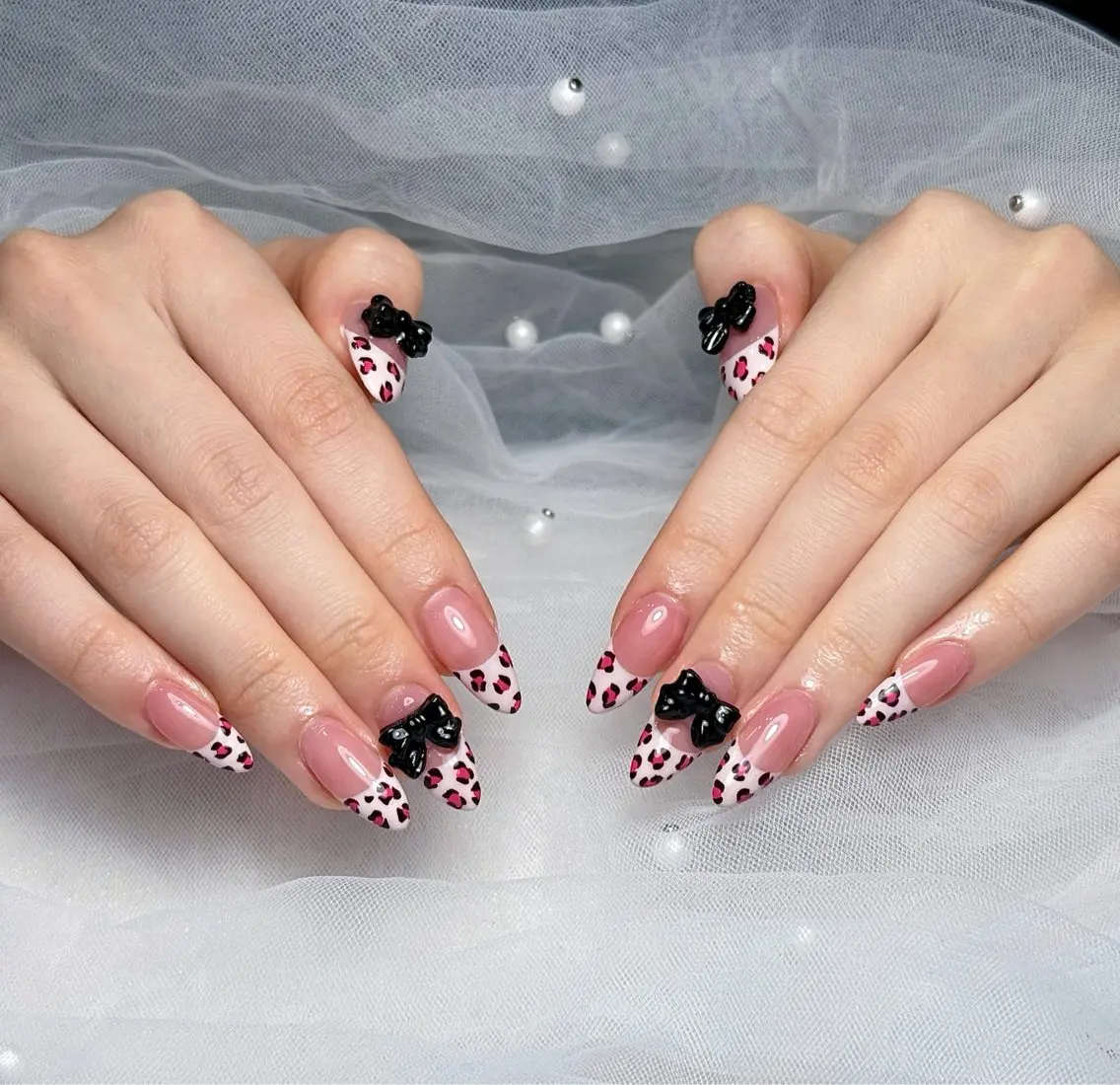 ネイル アートネイル ジェルネイル マグネットネイル ニュアンスネイル シンプルネイル ハンドネイル Ryu Nail NekoChanのネイルデザイン