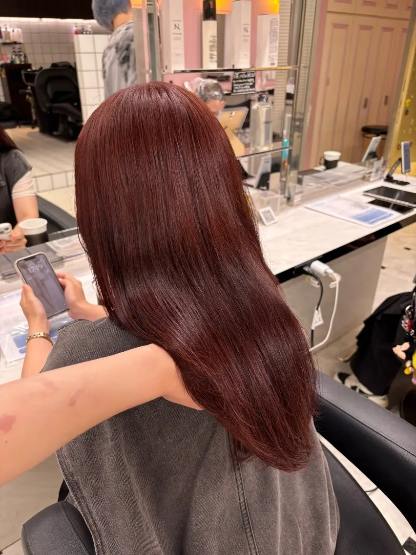 ロング カラー ブリーチ ケアブリーチ ダブルカラー ロング 💙ハイトーン韓国風 色白ヘア💙manaのヘアスタイル