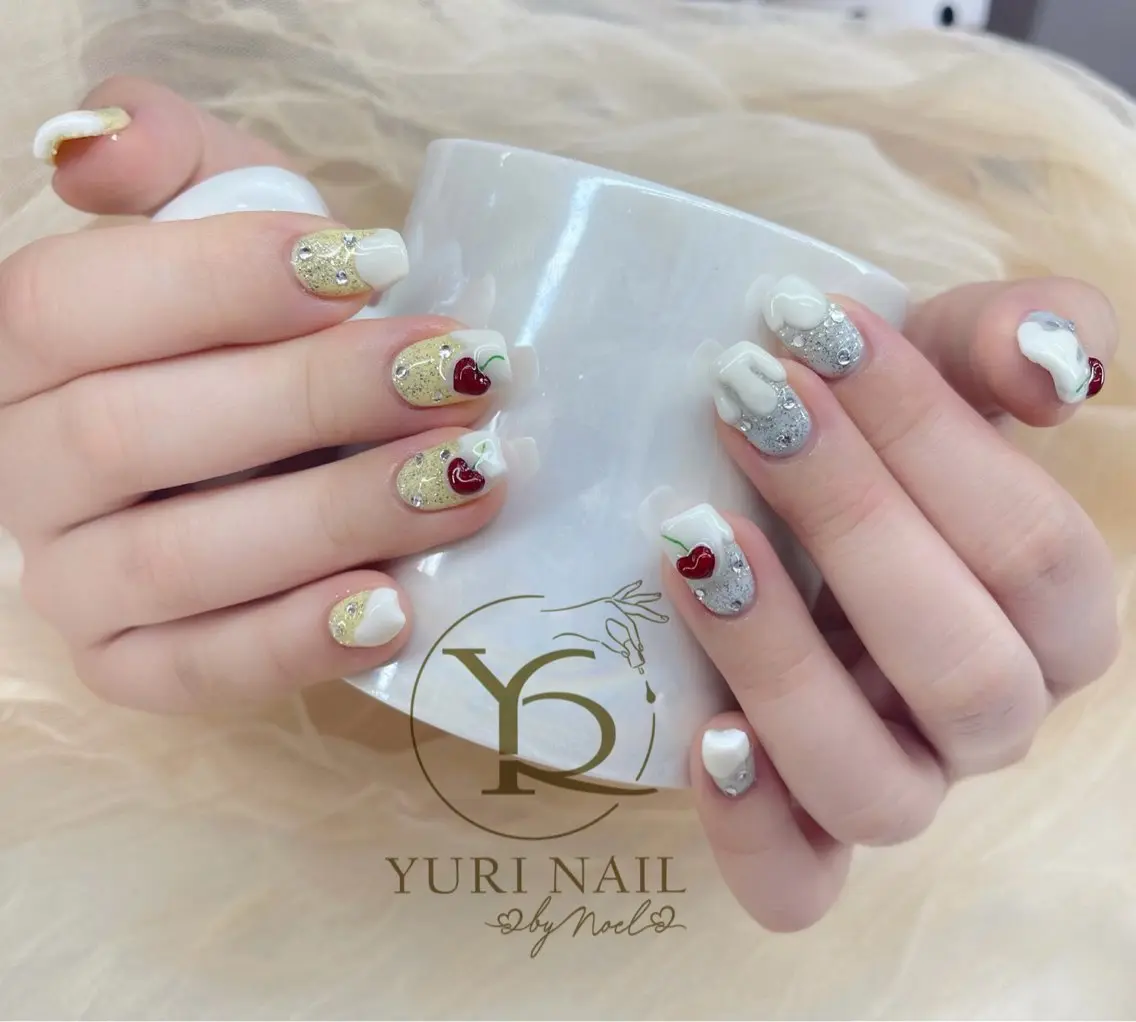 ネイル チークネイル フットネイル フレンチネイル グラデーション キラキラネイル ハンドネイル フットネイル ハンドケア YURI Nail Funabashiのネイルデザイン