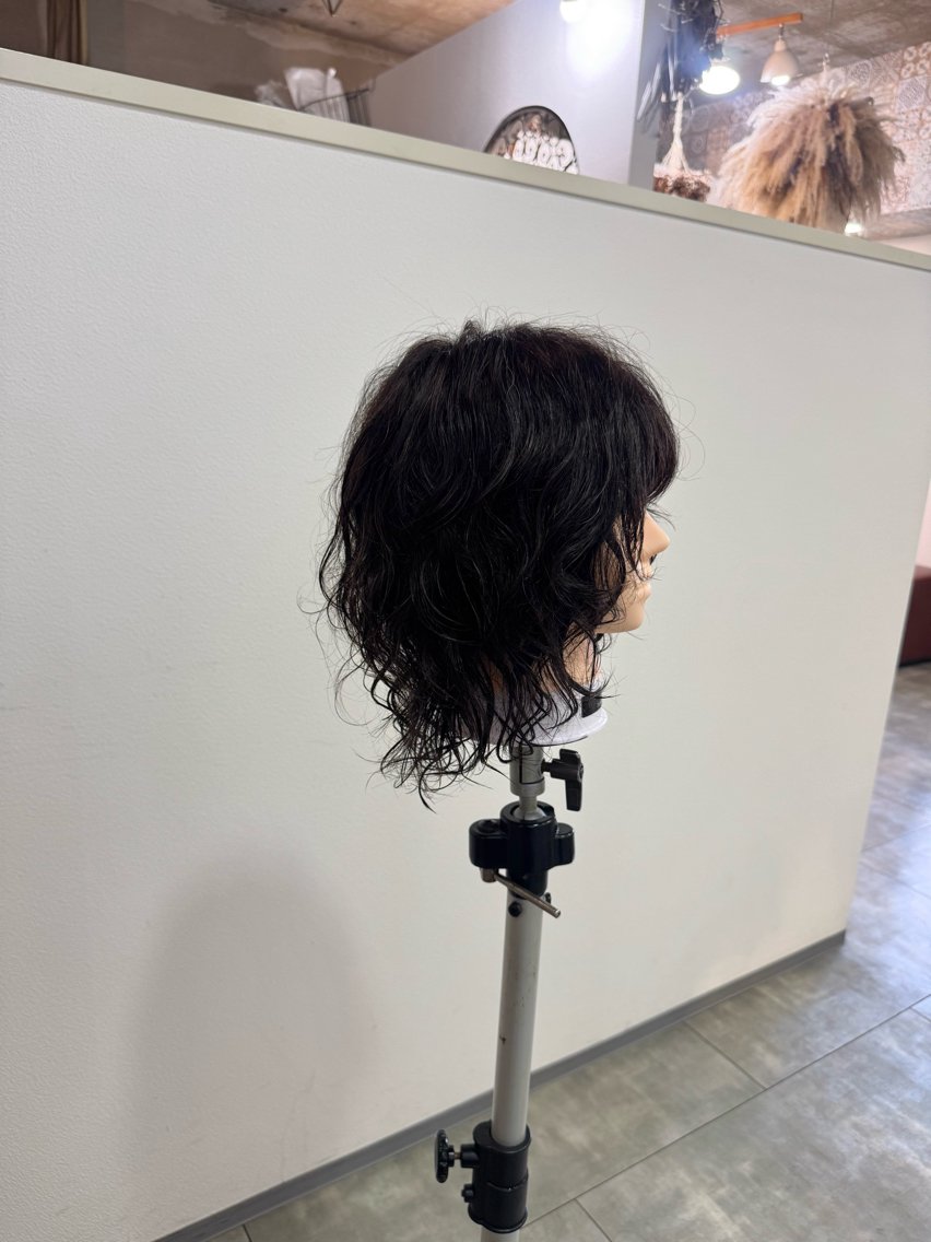 ミディアム パーマ 荒牧 絵美のヘアスタイル