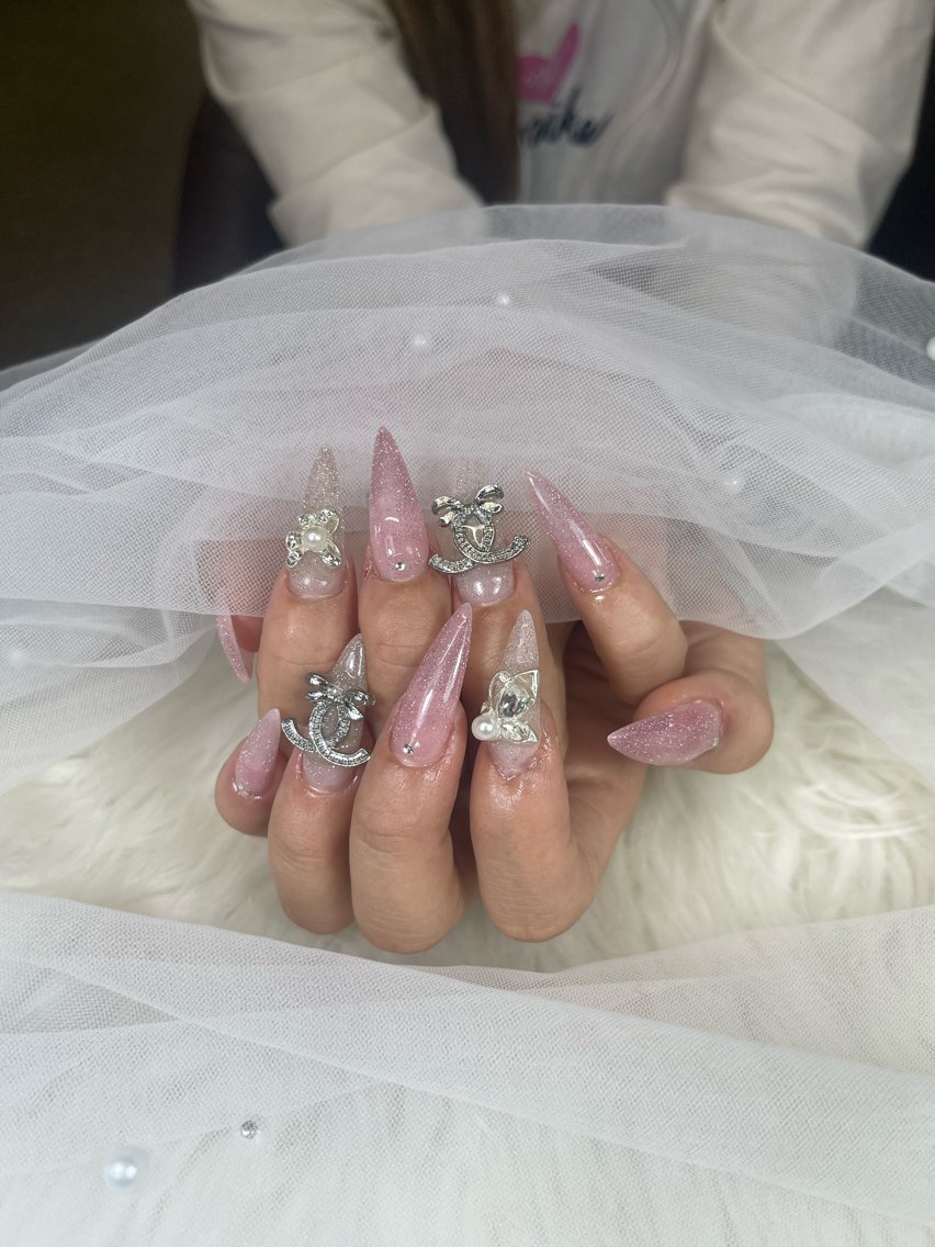 ネイル ハンドネイル NiJi Nailsのネイルデザイン
