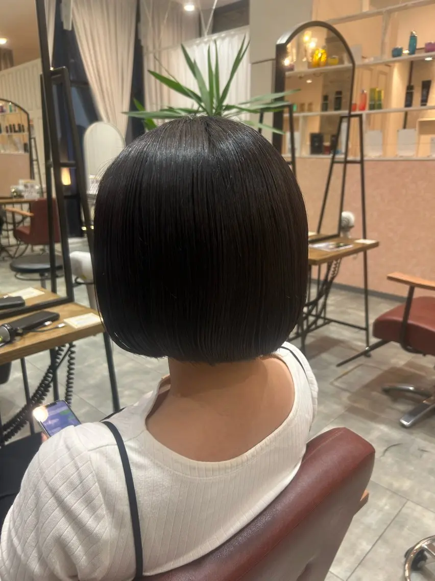 ミディアム カットモデル 梅田 YUKINO 🩷のヘアスタイル