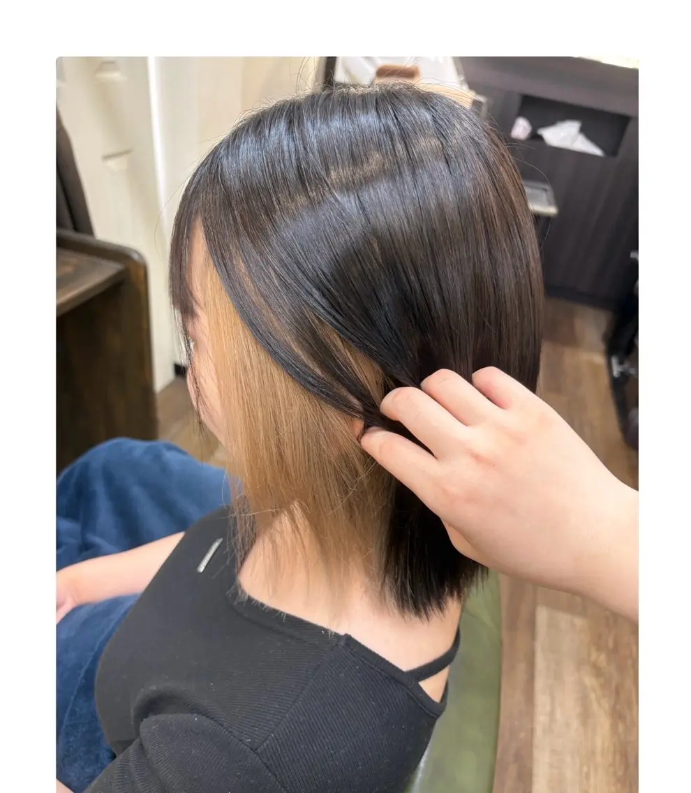 ミディアム カラー ヘアカラー 安松 莉那のヘアスタイル