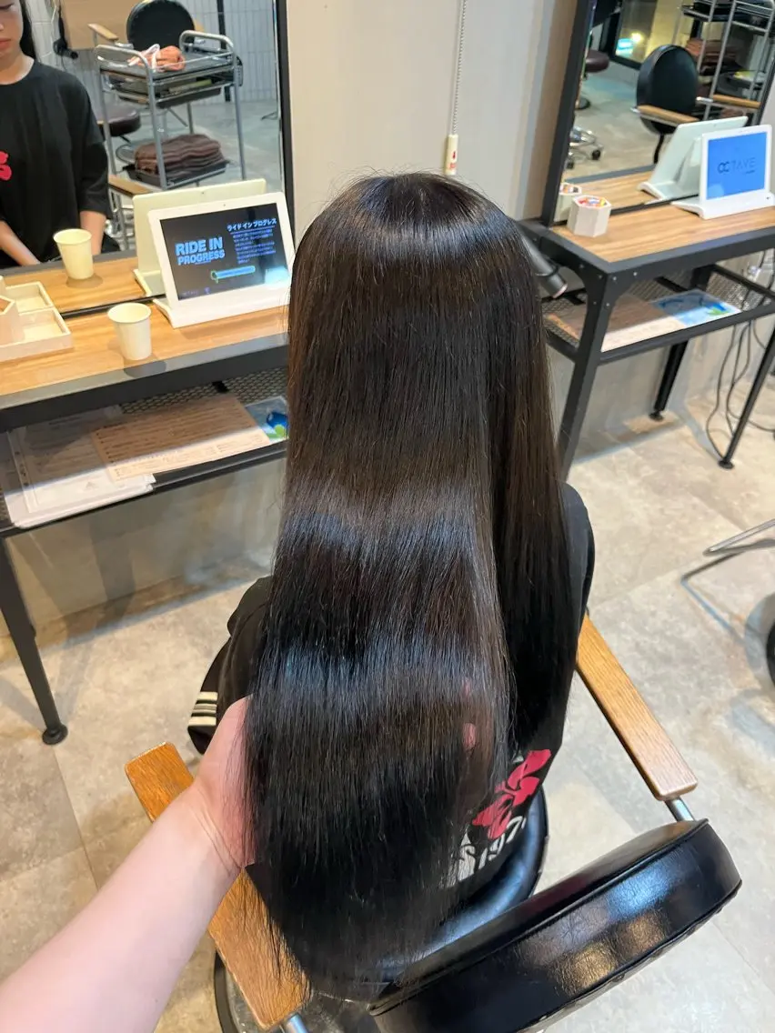 ロング カラー トリートメント ヘアカラー 西 こゆきのヘアスタイル