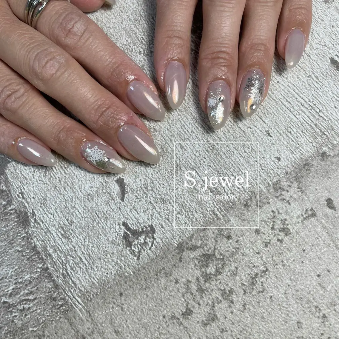 ネイル S. JEWELのネイルデザイン