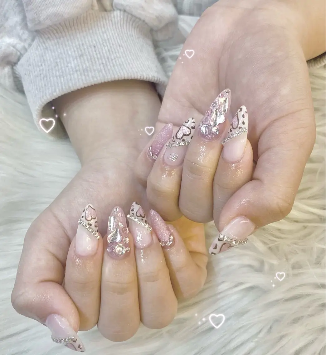 ネイル ハンドネイル KIREIE .Rのネイルデザイン