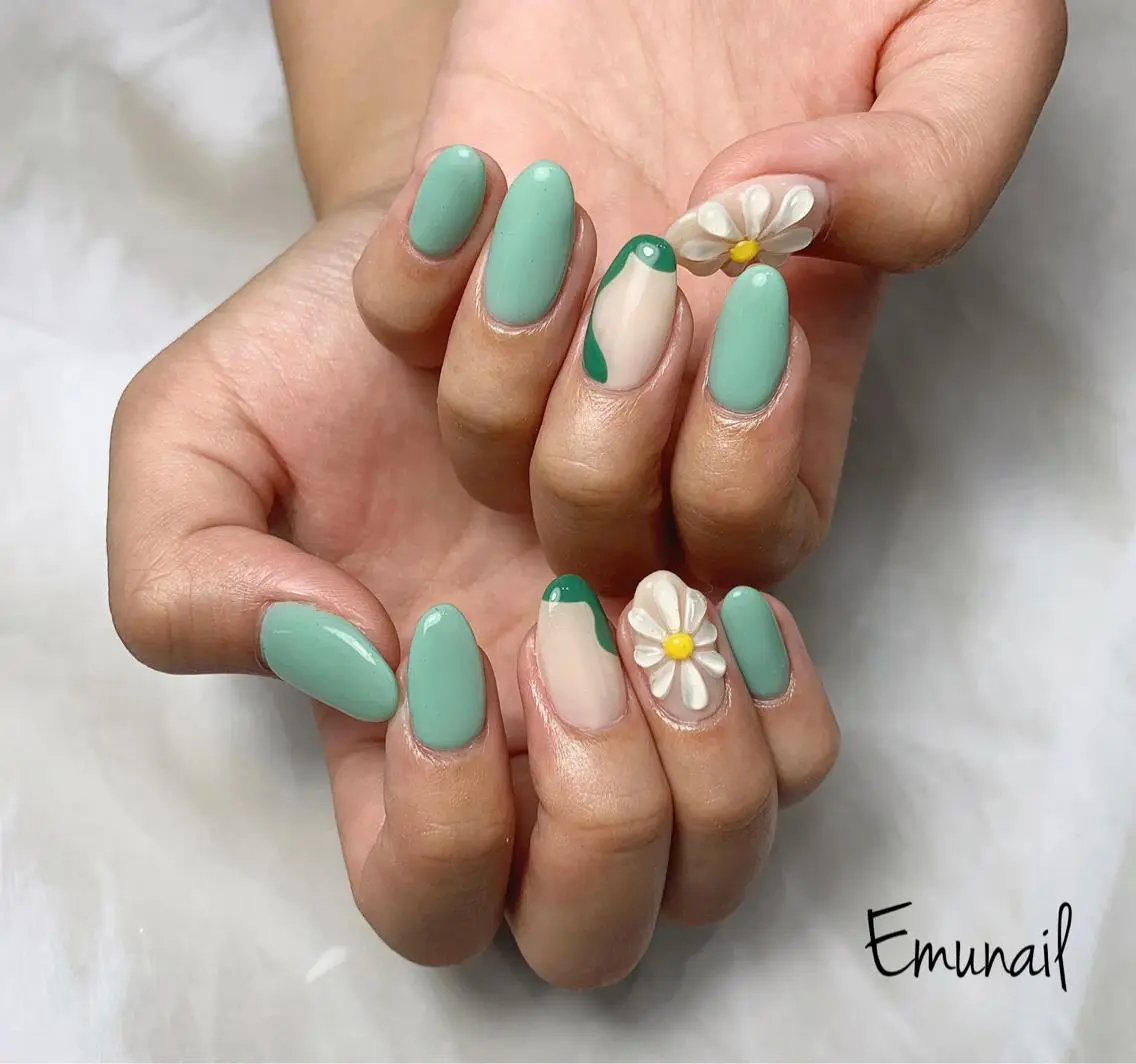 ネイル ハンドネイル Emu Nailのネイルデザイン