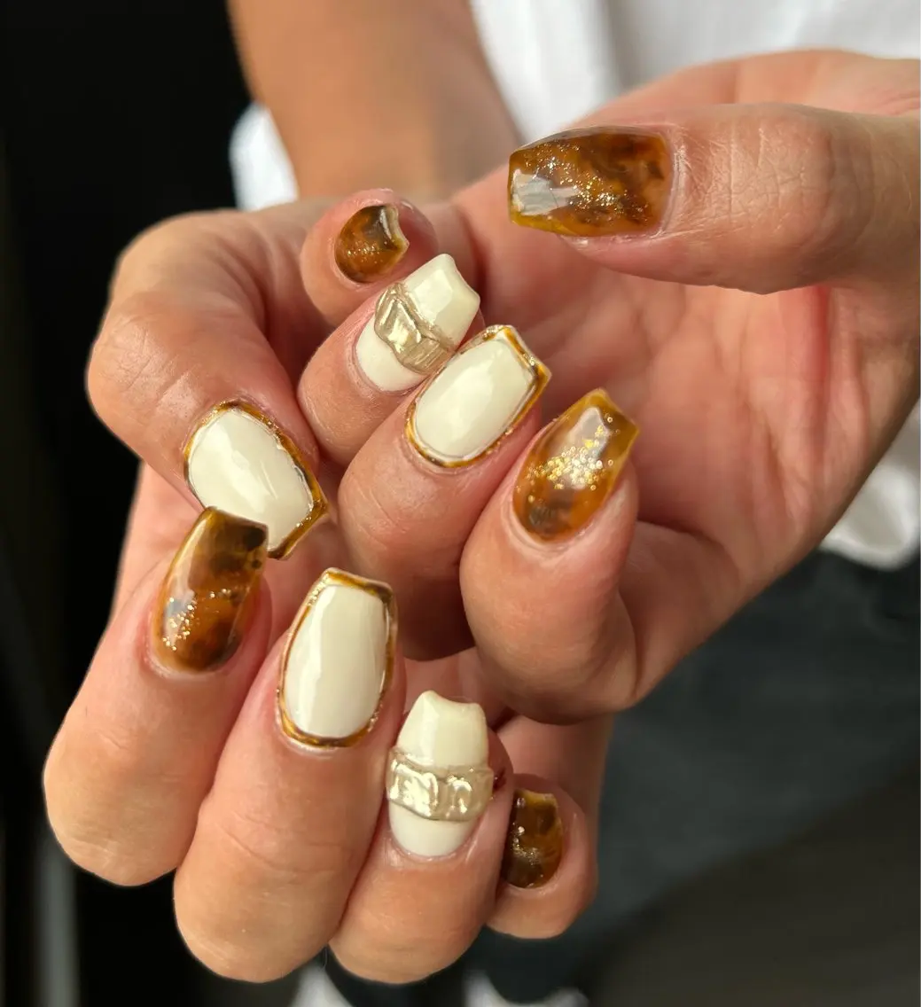 ネイル ハンドネイル フットネイル ✴︎ Delightのネイルデザイン