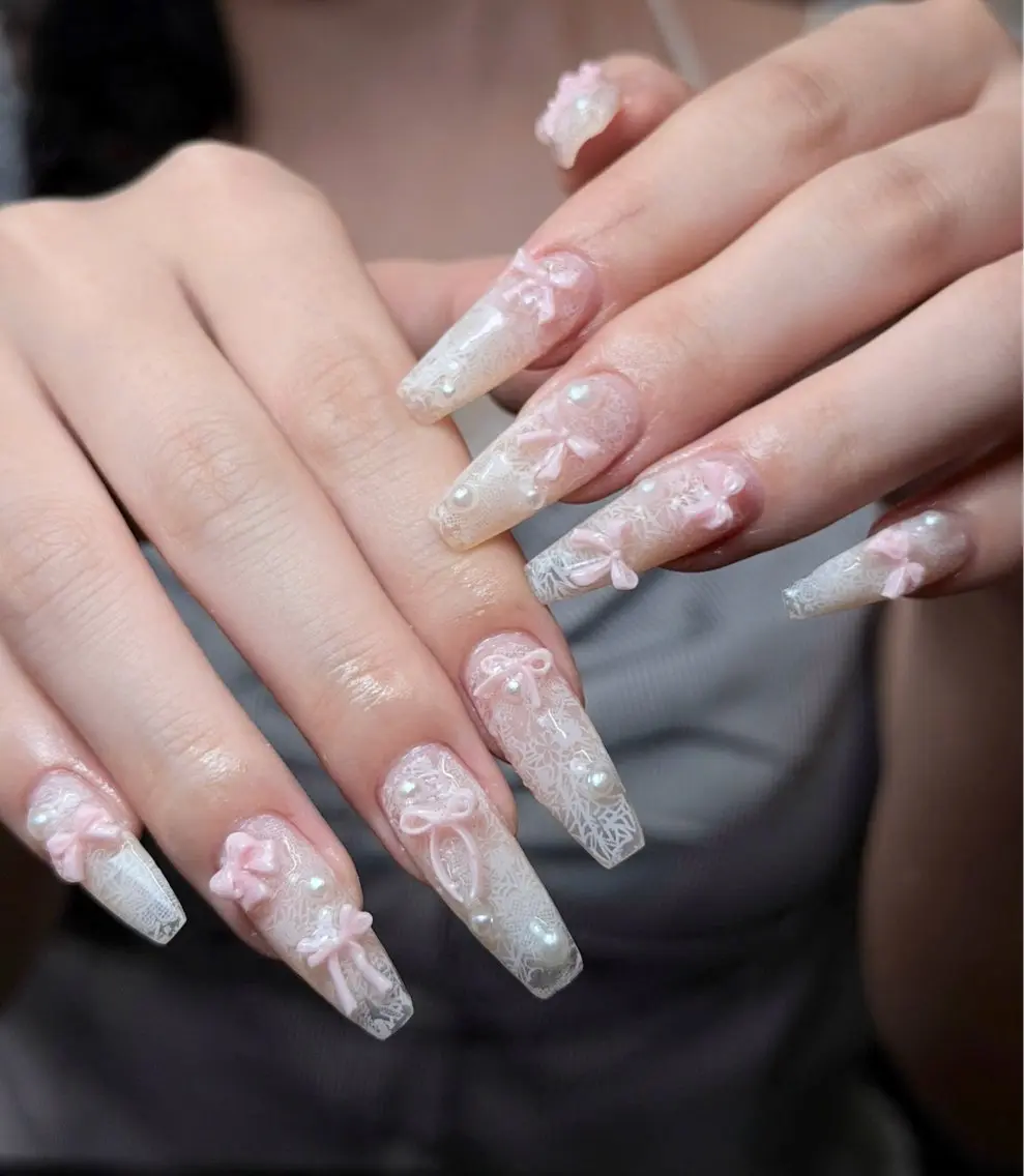 ネイル 韓国ネイル レース ロングネイル 持ち込み ピンク Iconic Nailのネイルデザイン