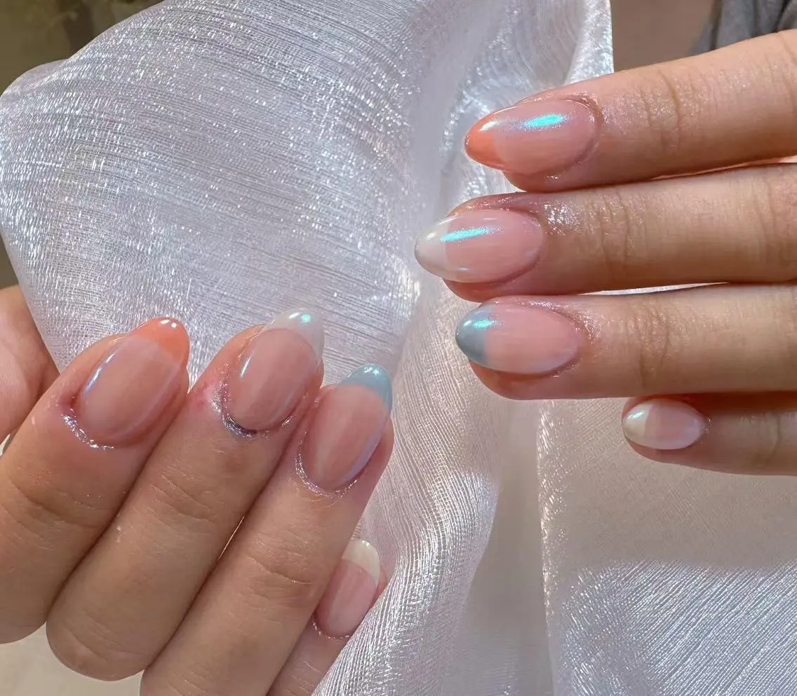 ネイル フレンチネイル ジェルネイル ガラスフレンチ 韓国ネイル マグネットネイル ハンドネイル ハンドケア The Nail 新大久保店のネイルデザイン
