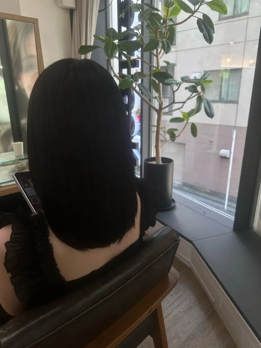 カラー 中嶋 優海のヘアスタイル