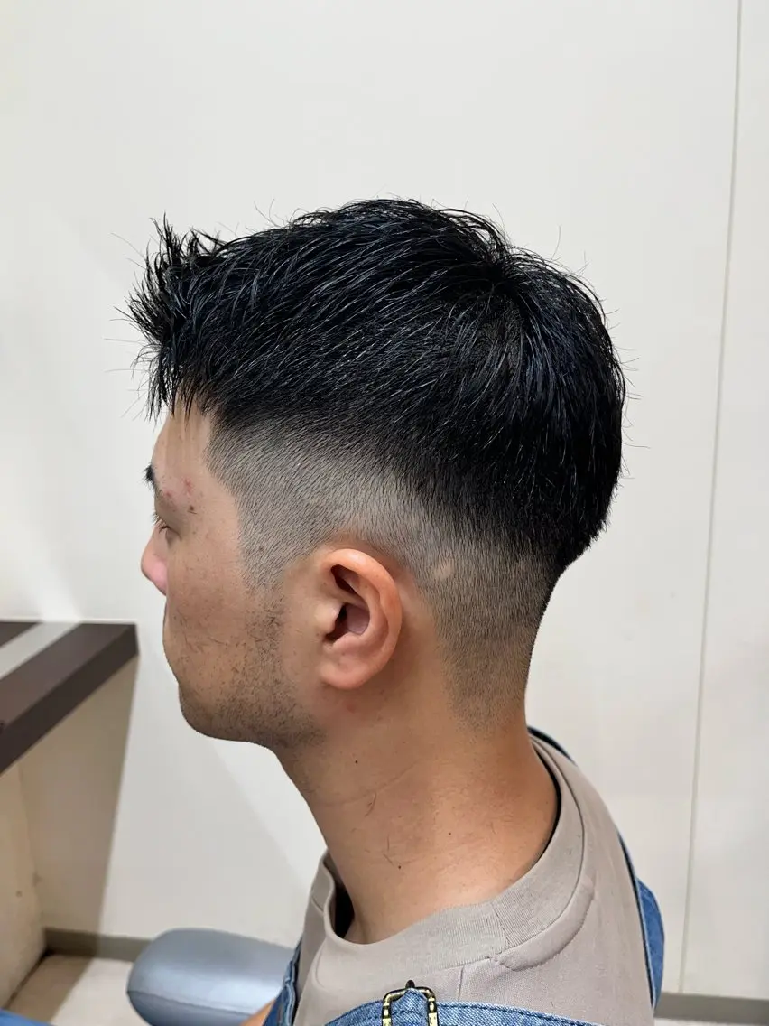 ショート パーマ メンズ フェードカット 🧊メンズ特化🧊 高木航希のヘアスタイル
