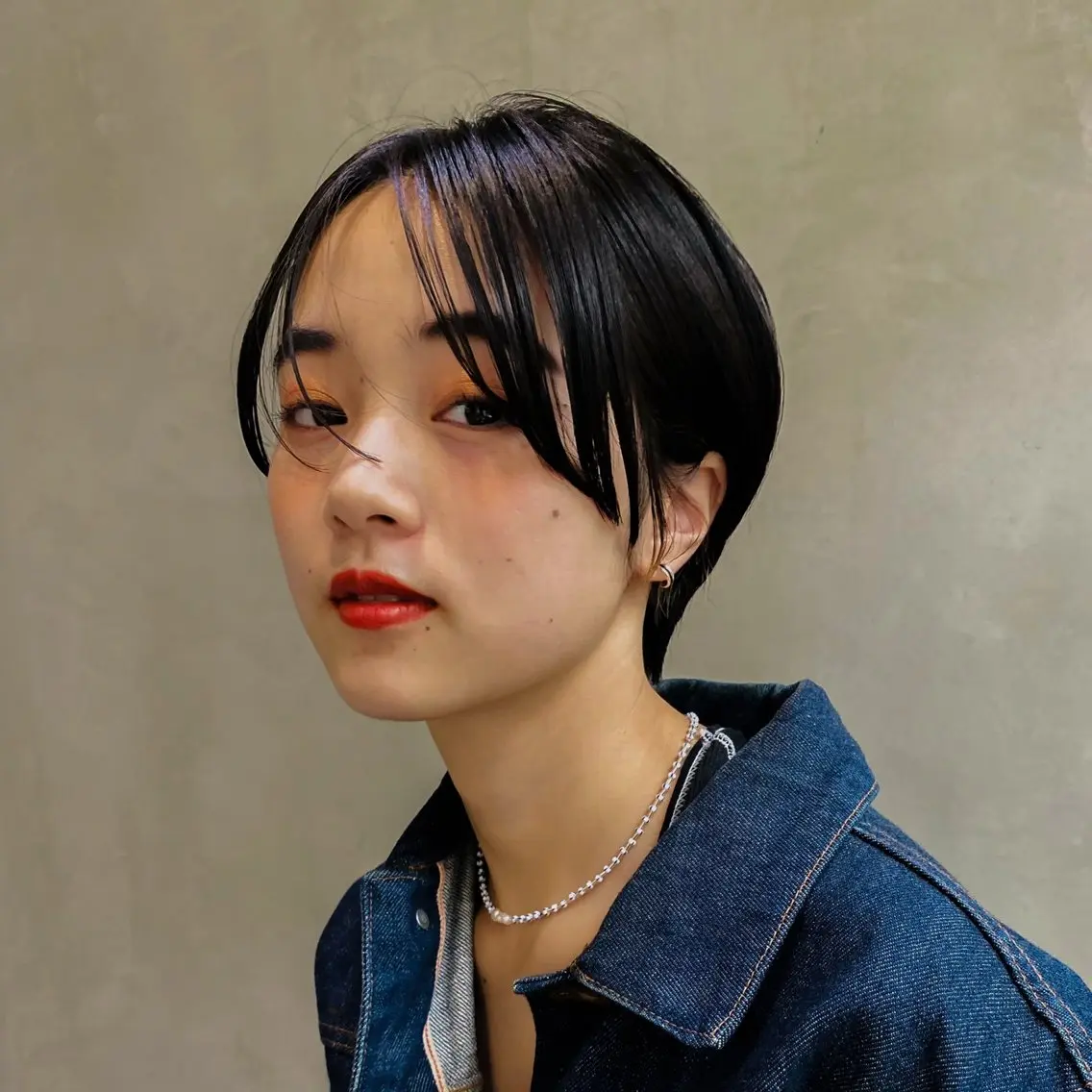 ショート カラー 黒髪 ブルーカラー ブルーブラック ヘアカラー トリートメント ⚜️ブリーチ× 透明感✨Hayatoのヘアスタイル