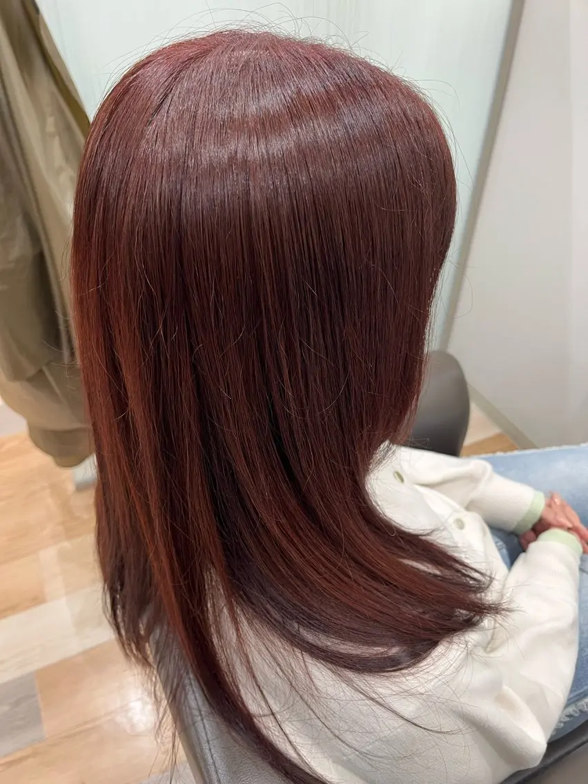 カラー レッドカラー ルビー カラー、カットモデル 募集/吉田碧月のヘアスタイル