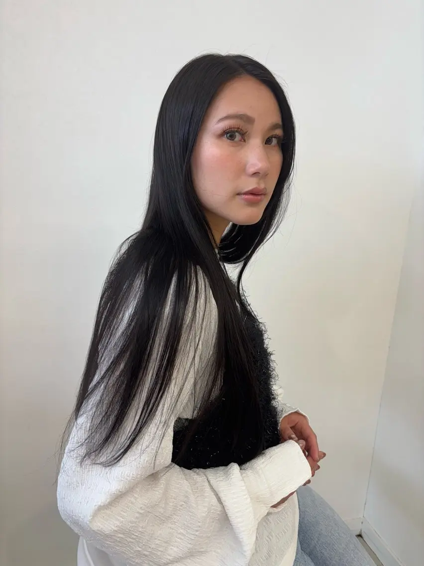 ロング カラー バレイヤージュ ブリーチ ダブルカラー グラデーションカラー ハイライトカラー カット ヘアカラー トリートメント ニュアンスパーマ/ フェザー/マッシュのヘアスタイル