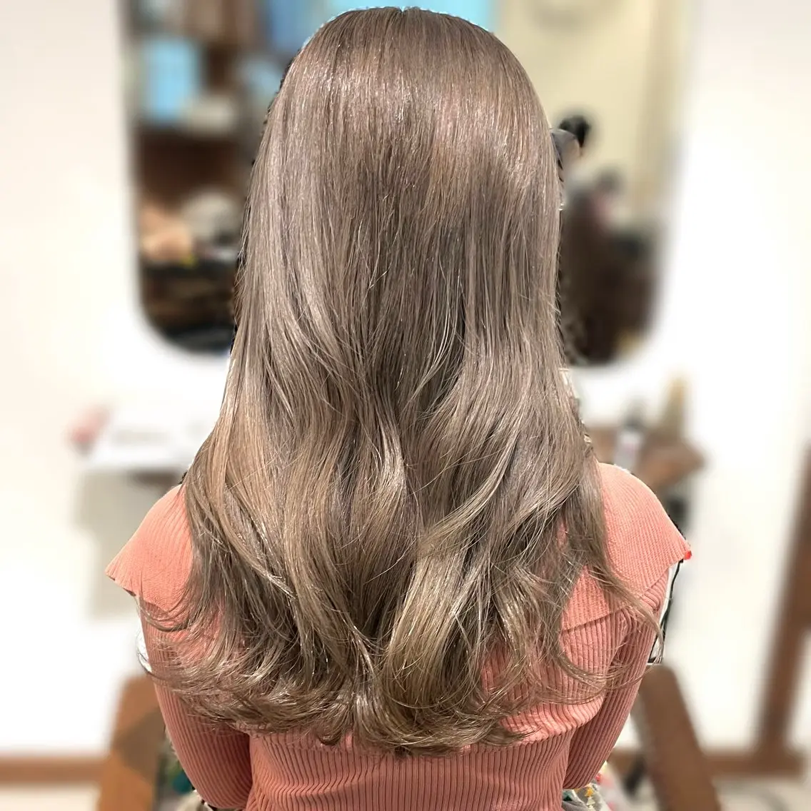 ロング 坂本 璃里杏のヘアスタイル
