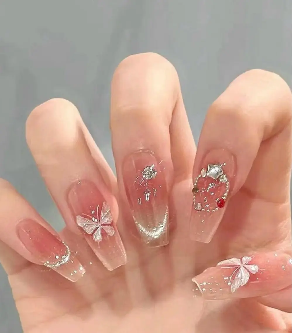 ネイル ハンドネイル queen nail 新宿店のネイルデザイン