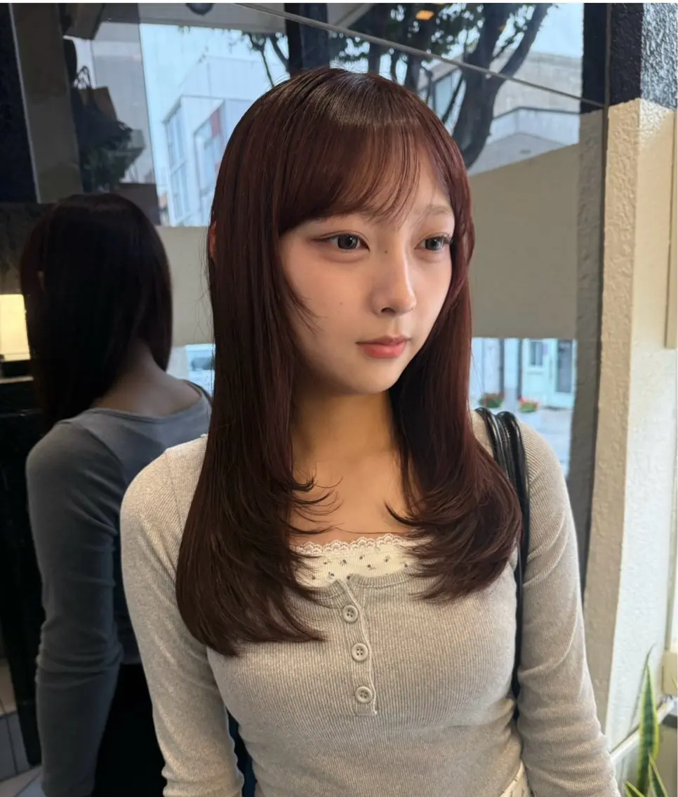 ロング カット ヘアカラー トリートメント 八村 一花のヘアスタイル