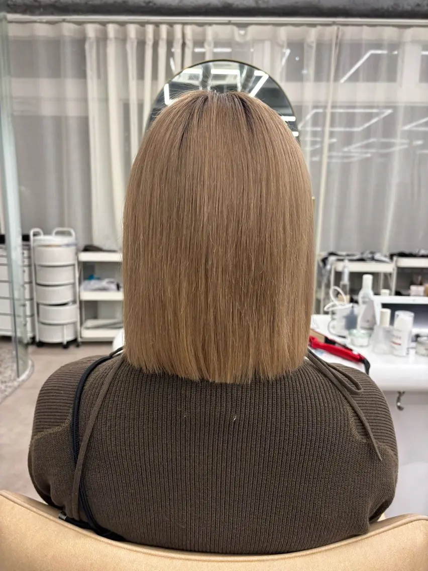 ショート まろやかベージュ🤎 艶カラー🔔リンのヘアスタイル