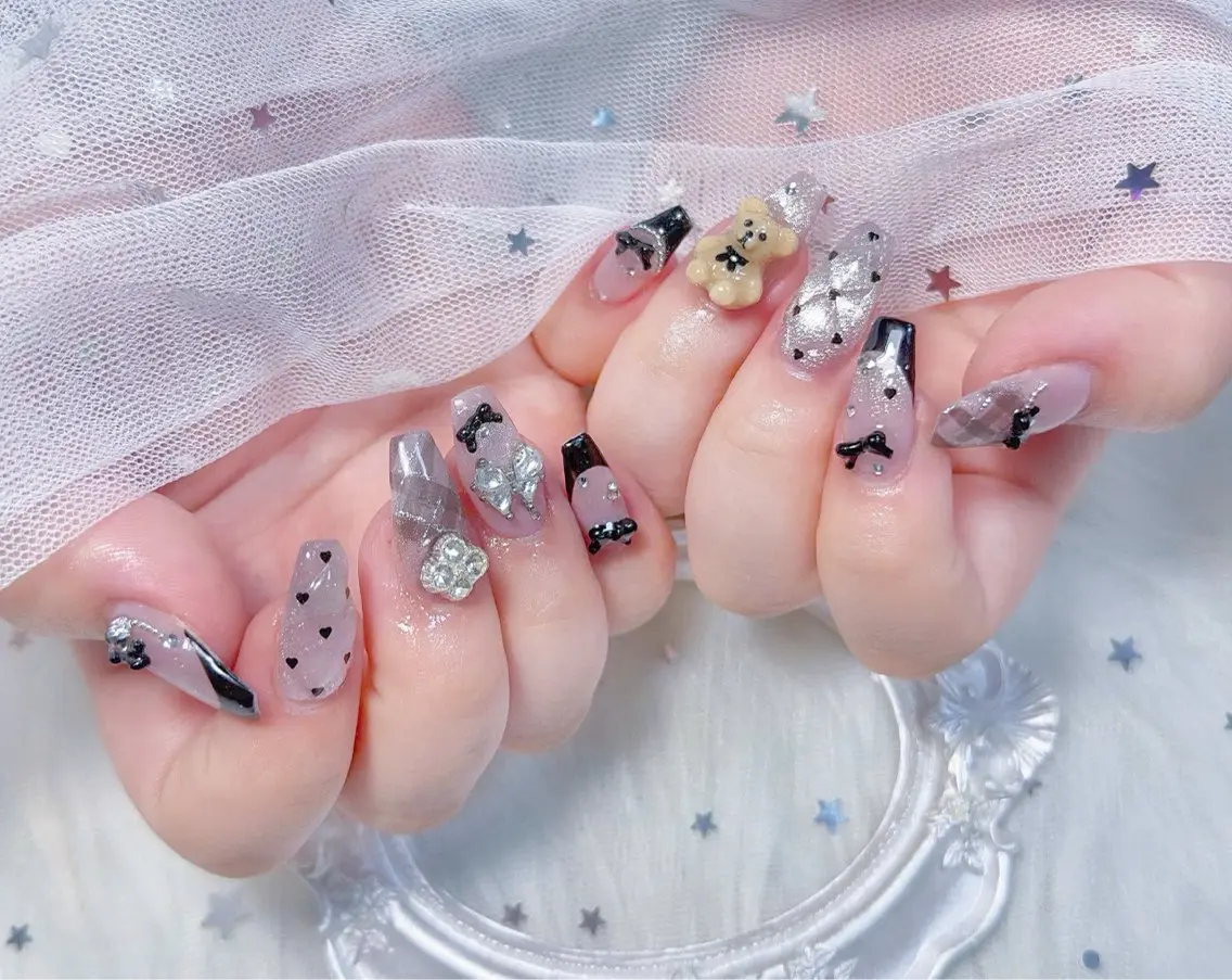 ネイル HIN NAILのネイルデザイン