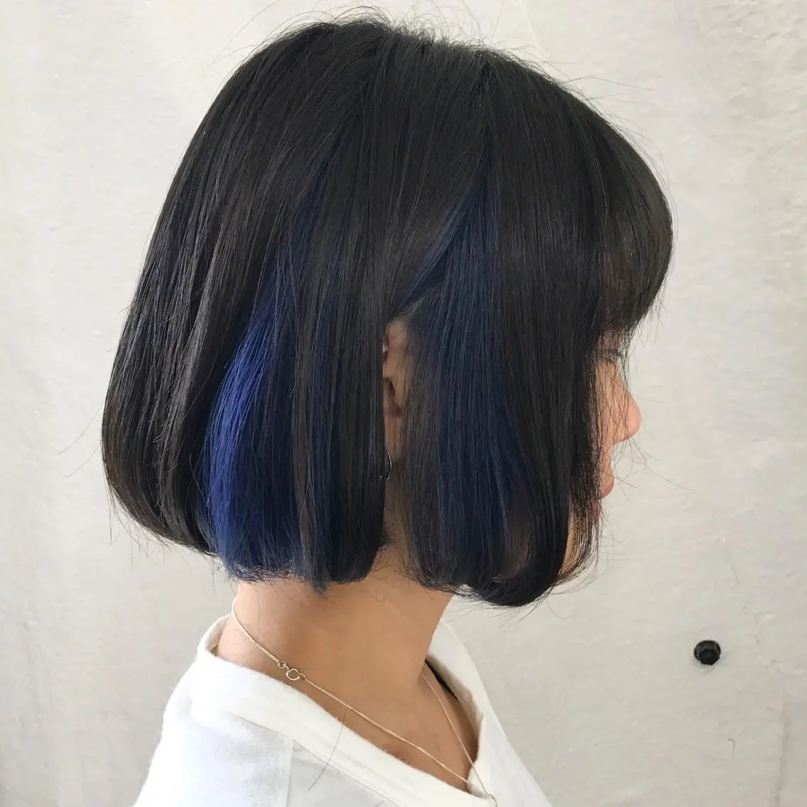ショート カラー ブリーチ ブルーカラー ネイビーカラー タンバルモリ K-POP好き美容師 🇰🇷Kai.Yのヘアスタイル