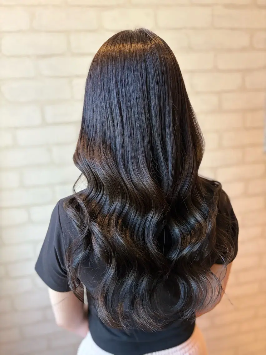 ロング カラー イルミナカラー デート 秋葉 万柚子のヘアスタイル