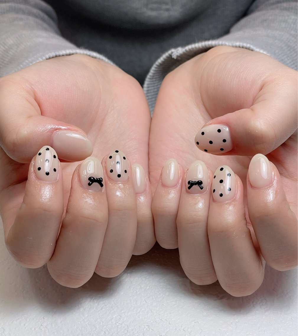 ネイル チークネイル 長さ出し フレンチネイル グラデーション キラキラネイル ハンドネイル MEO NAIL 中野②のネイルデザイン