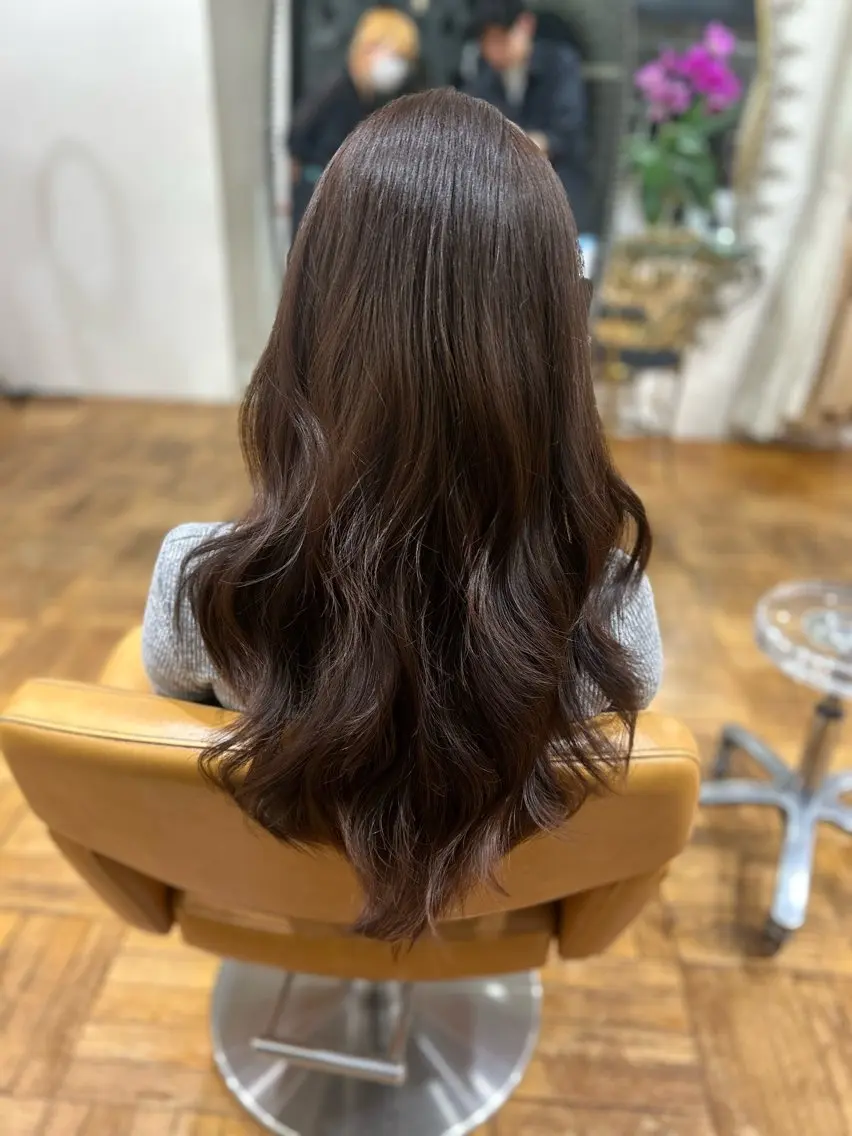 ロング カラー ブラウンカラー チョコレートブラウン 透明感カラー 高野 志穏のヘアスタイル