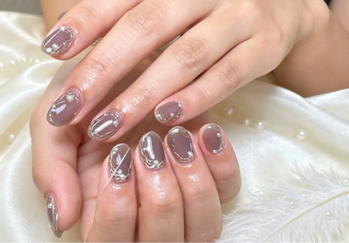 ネイル ハンドネイル Glow Minamiのネイルデザイン