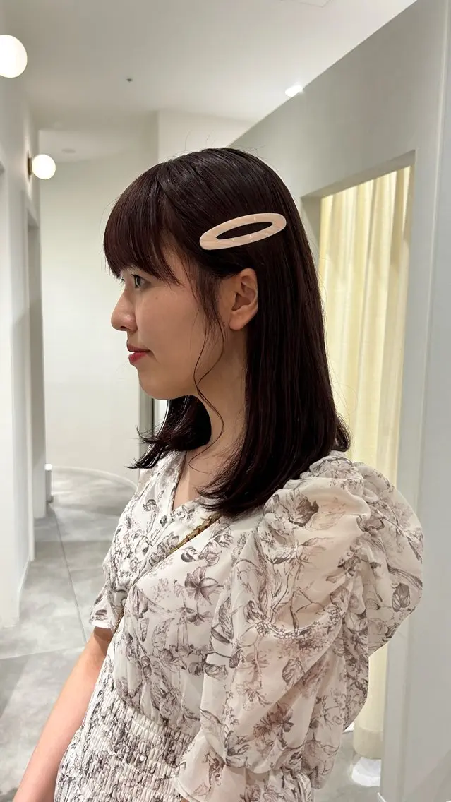 ミディアム カラー ブリーチ ピンクカラー ヘアカラー オリーブベージュ/ ブリーチなし透明感のヘアスタイル