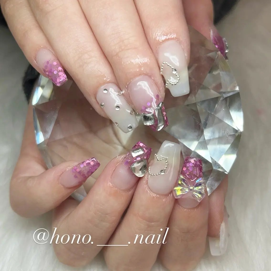 ネイル ハンドネイル NailSalo AriuMのネイルデザイン