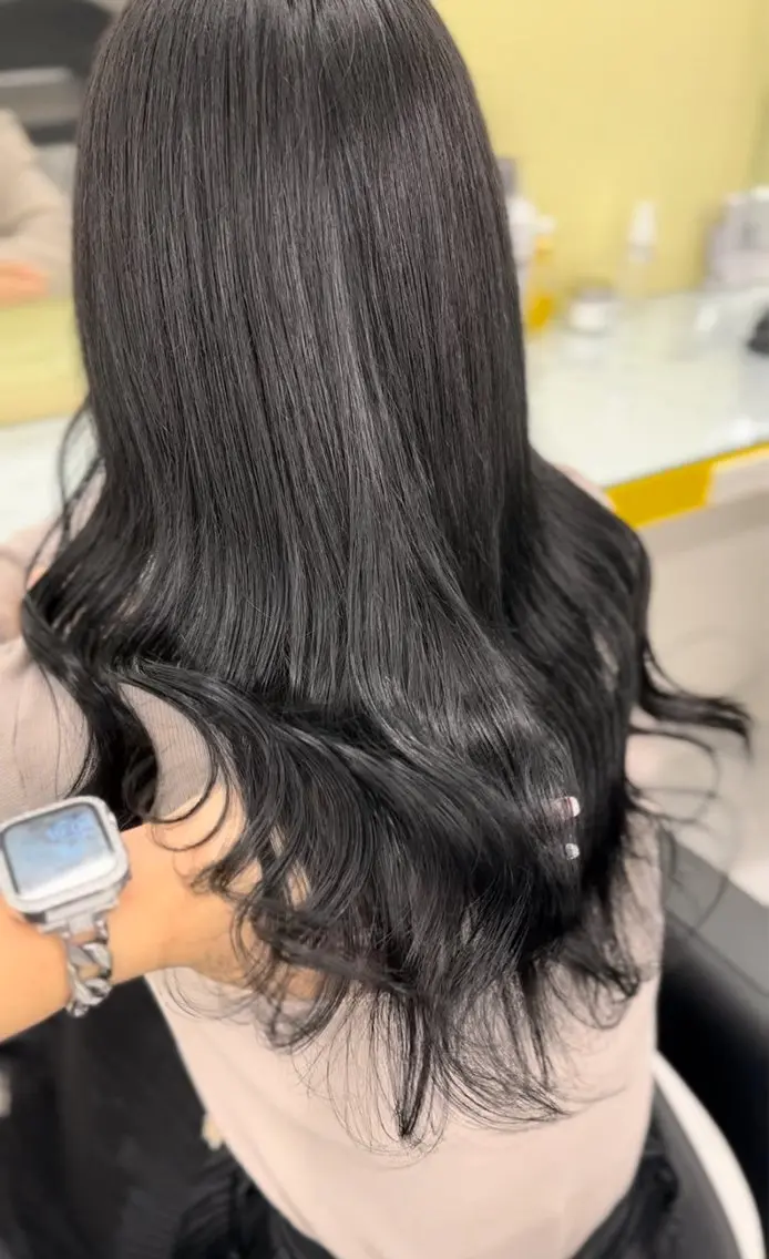 ロング ヘアカラー 🍀yuria/ハイ トーン/ペールカラーのヘアスタイル