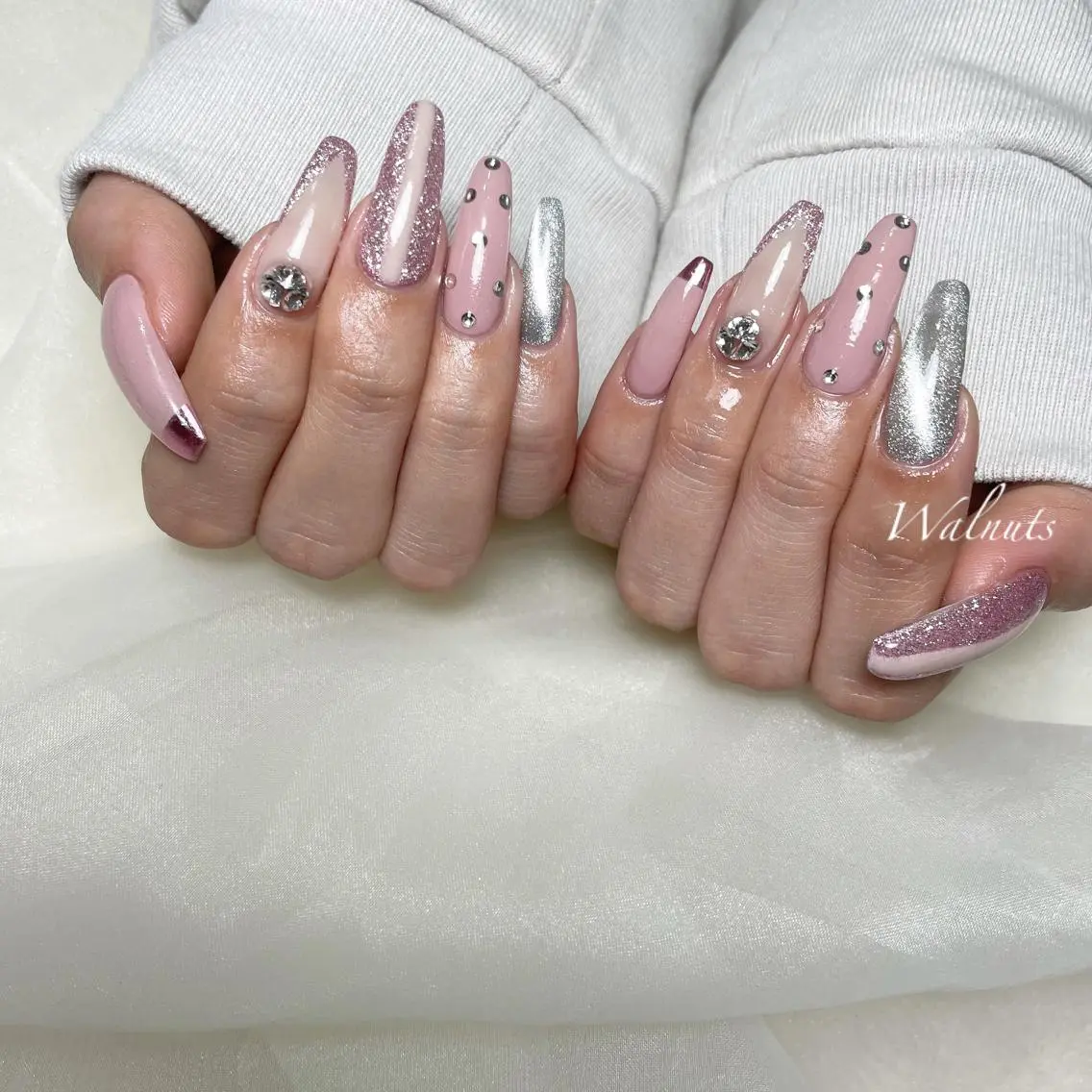 ネイル ストーンネイル Nail salon esterellaのネイルデザイン