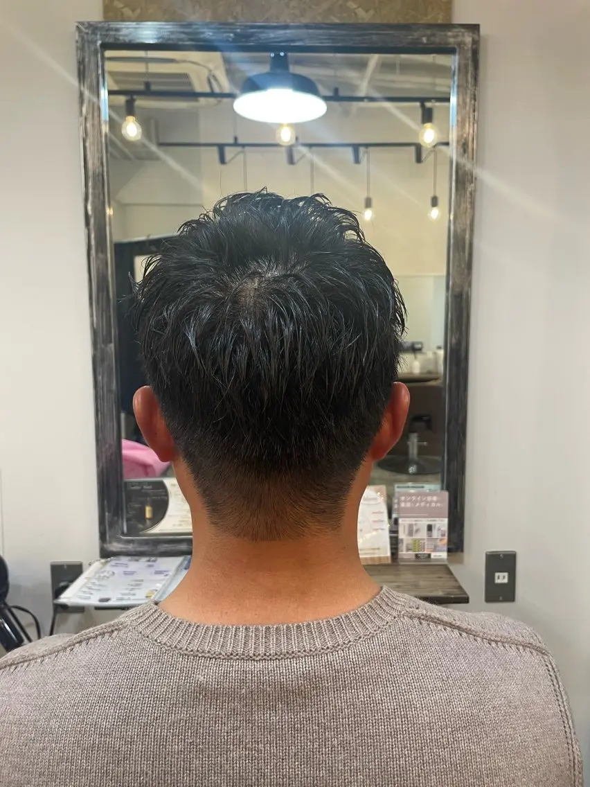 ショート メンズ ブリーチ無しカラー/ ハイトーンAKI🍎のヘアスタイル