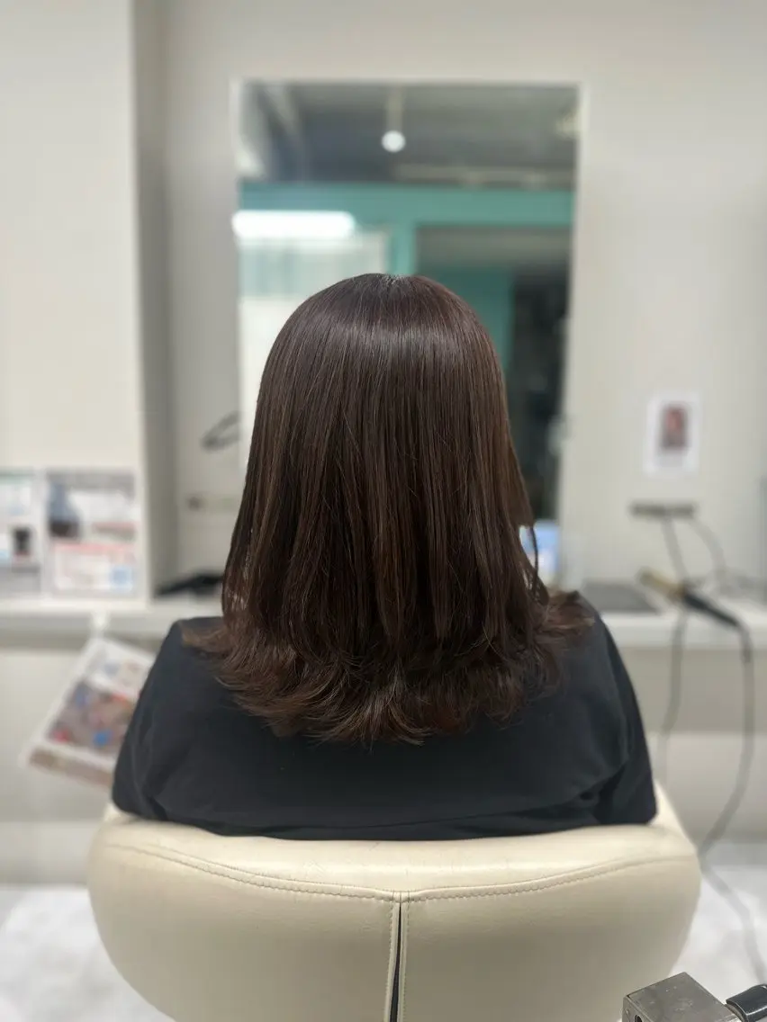 セミロング LUPI byLee MIUのヘアスタイル