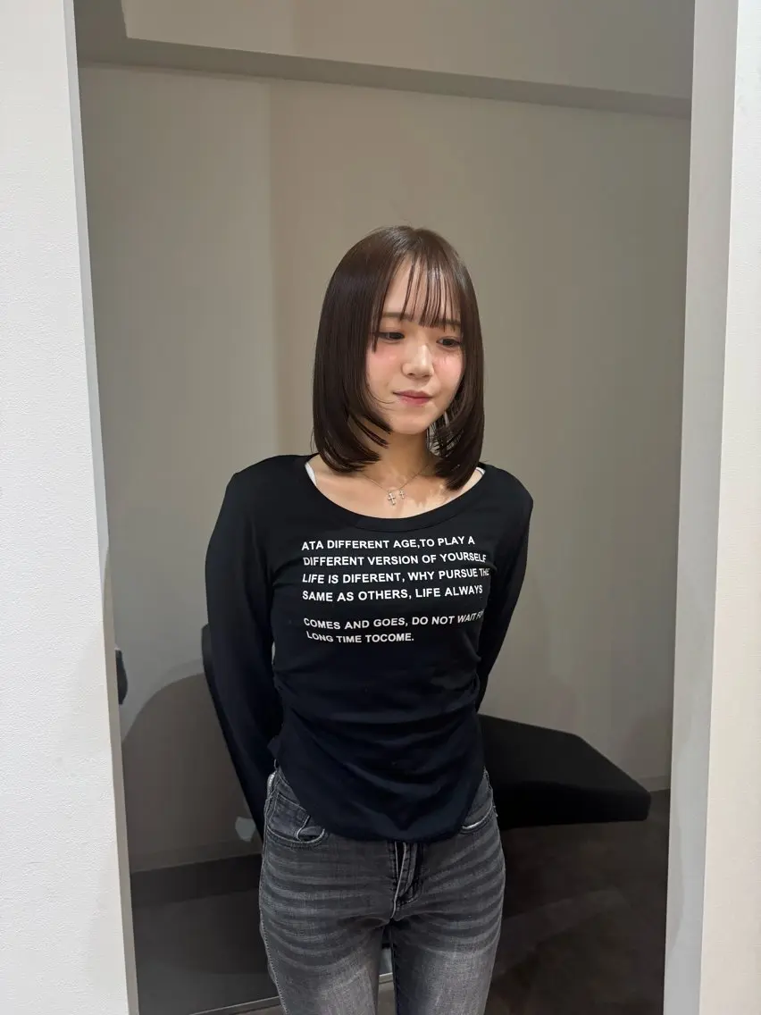 ショート カラー 大人な抜け感レイヤー remi🖤のヘアスタイル